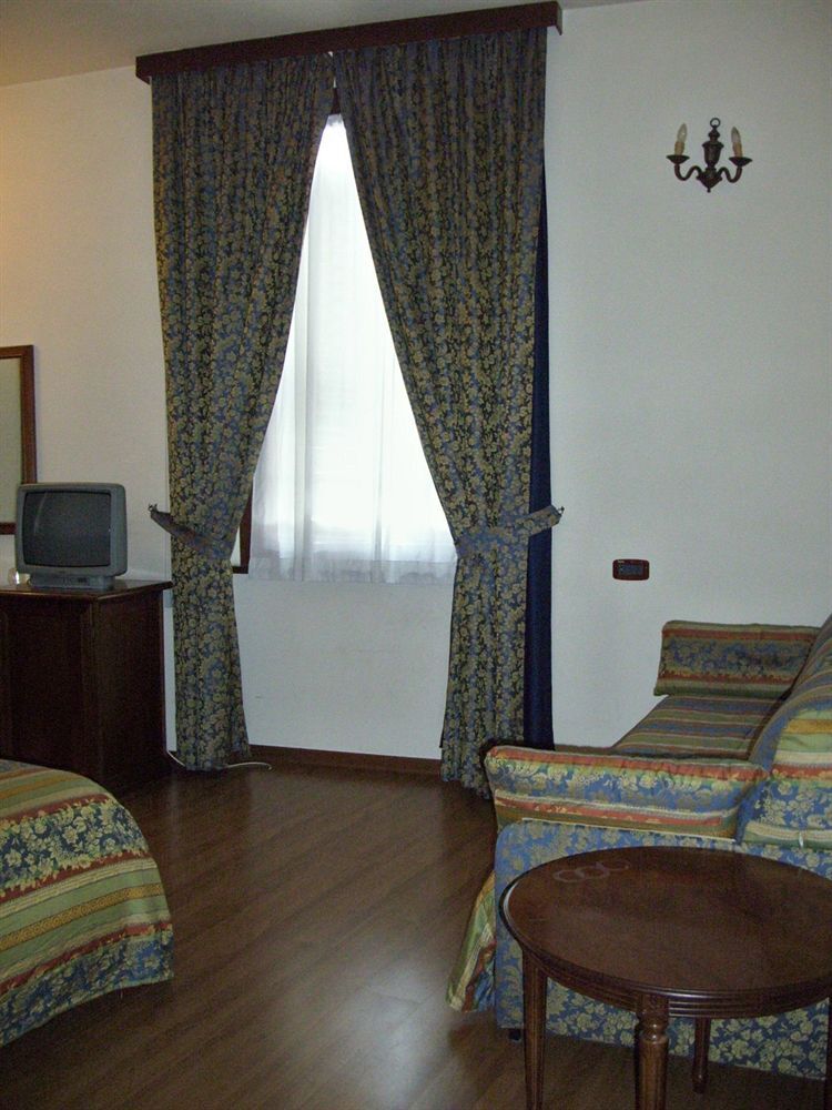 Hotel Sebino Sarnico Eksteriør bilde